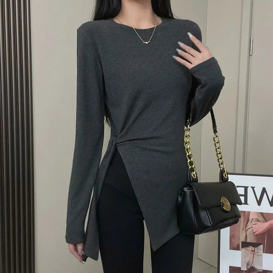 Women’s long-sleeve bandage-style slit T-shirt