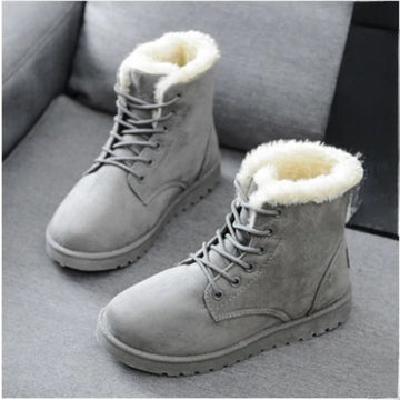 Women’s Short Boots for Autumn and Winter